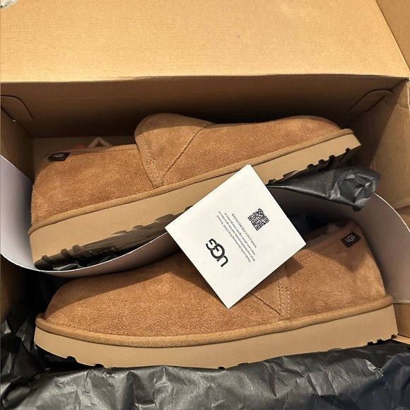 UGG Leisure Outdoor Slipper 'Chestnut' - Picture 2 of 3